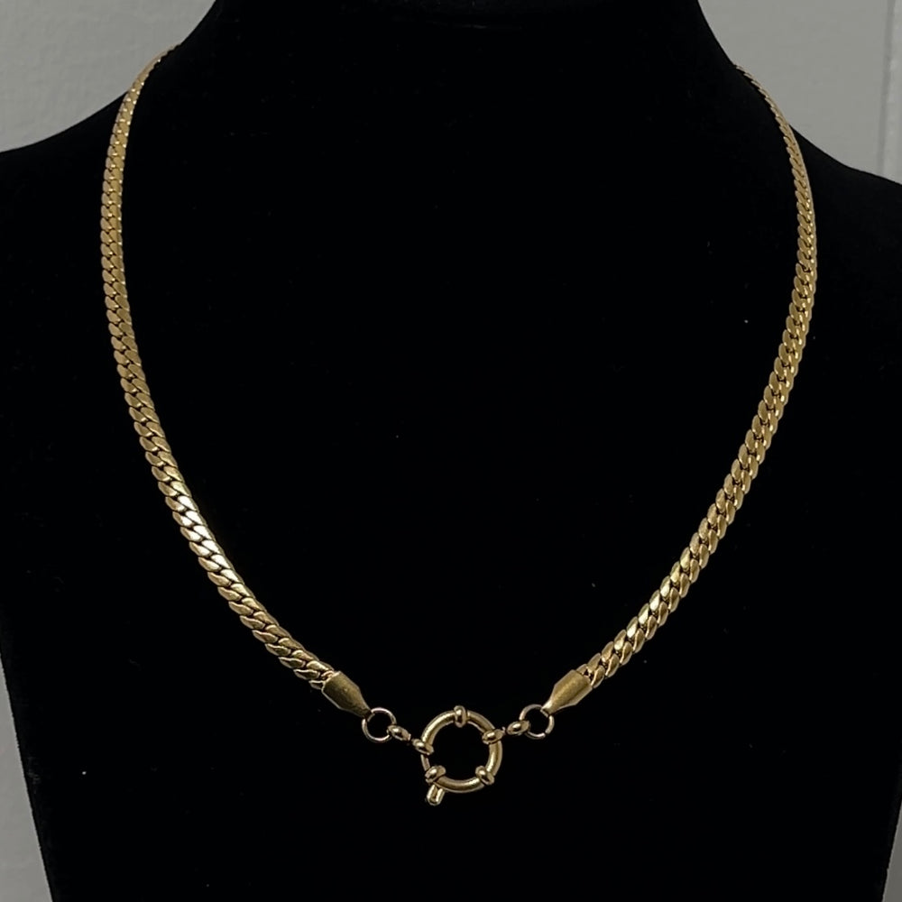 Soie Clasp Necklace – Mickey's Girl