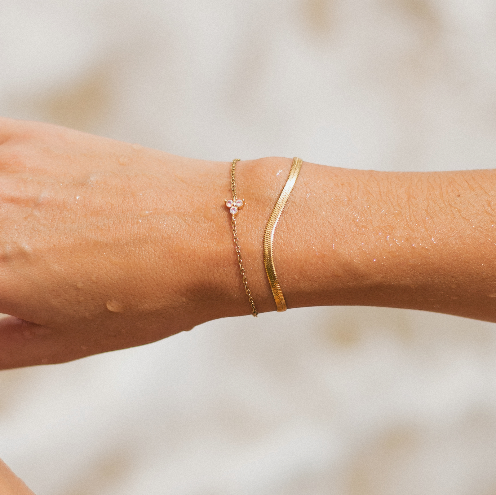 ブレスレット TATIANA Set pearl and petite cubic ball chain bracelet SE016 Amazon.com: Ethlyn Bracelets for girls 18K Gold Plated Cuban