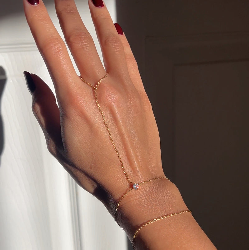 Single Stud Hand Chain Bracelet