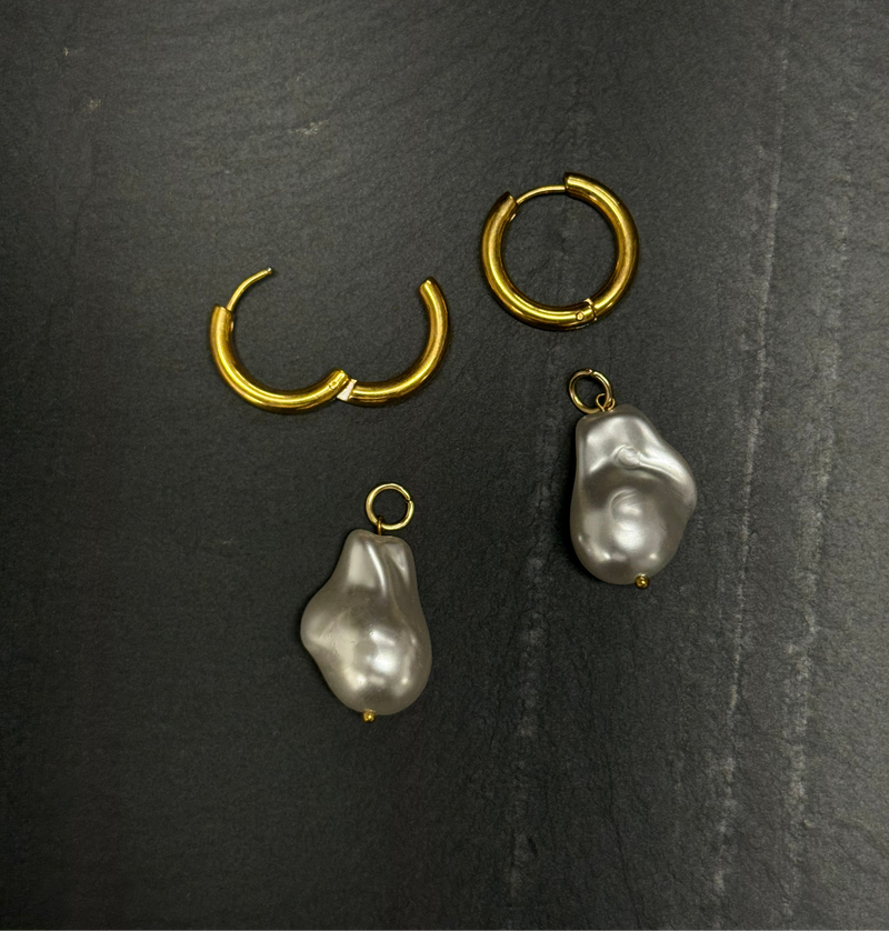Notte Pearl Hoop Earrings [SAMPLE SAL]