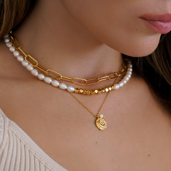 Beautiful crescent moon pearl and gold chain waterproof necklaces for women
