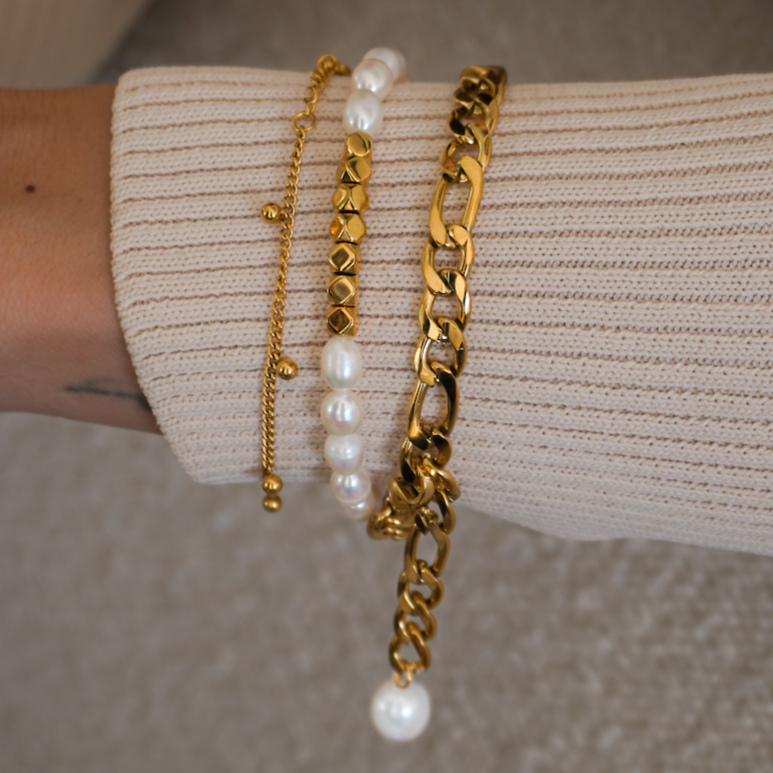 Pearl and chain bracelet stack